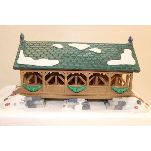Dept 56 Heritage Collection - Two Rivers Bridge - Picture 1 of 5